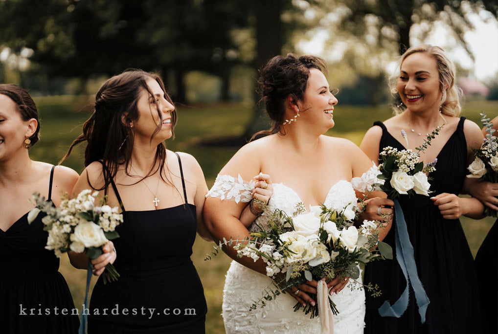 classic bridal party flowers